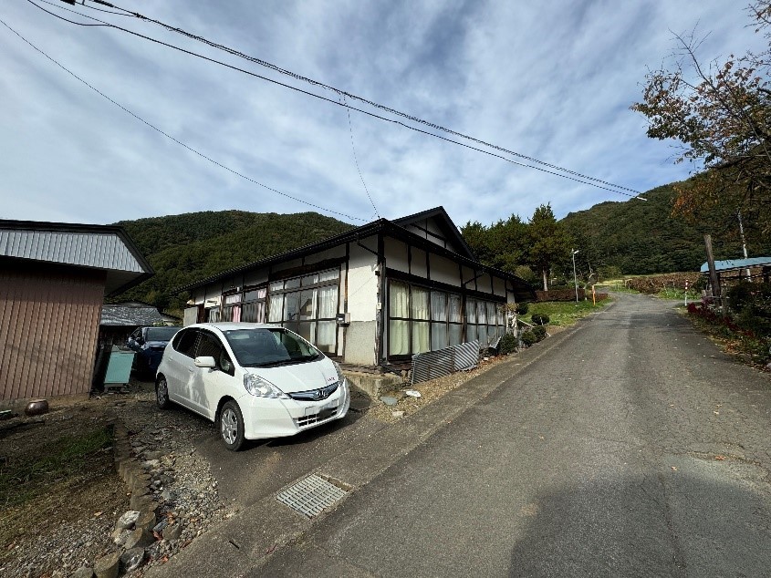 物件No.66家屋・駐車スペース
